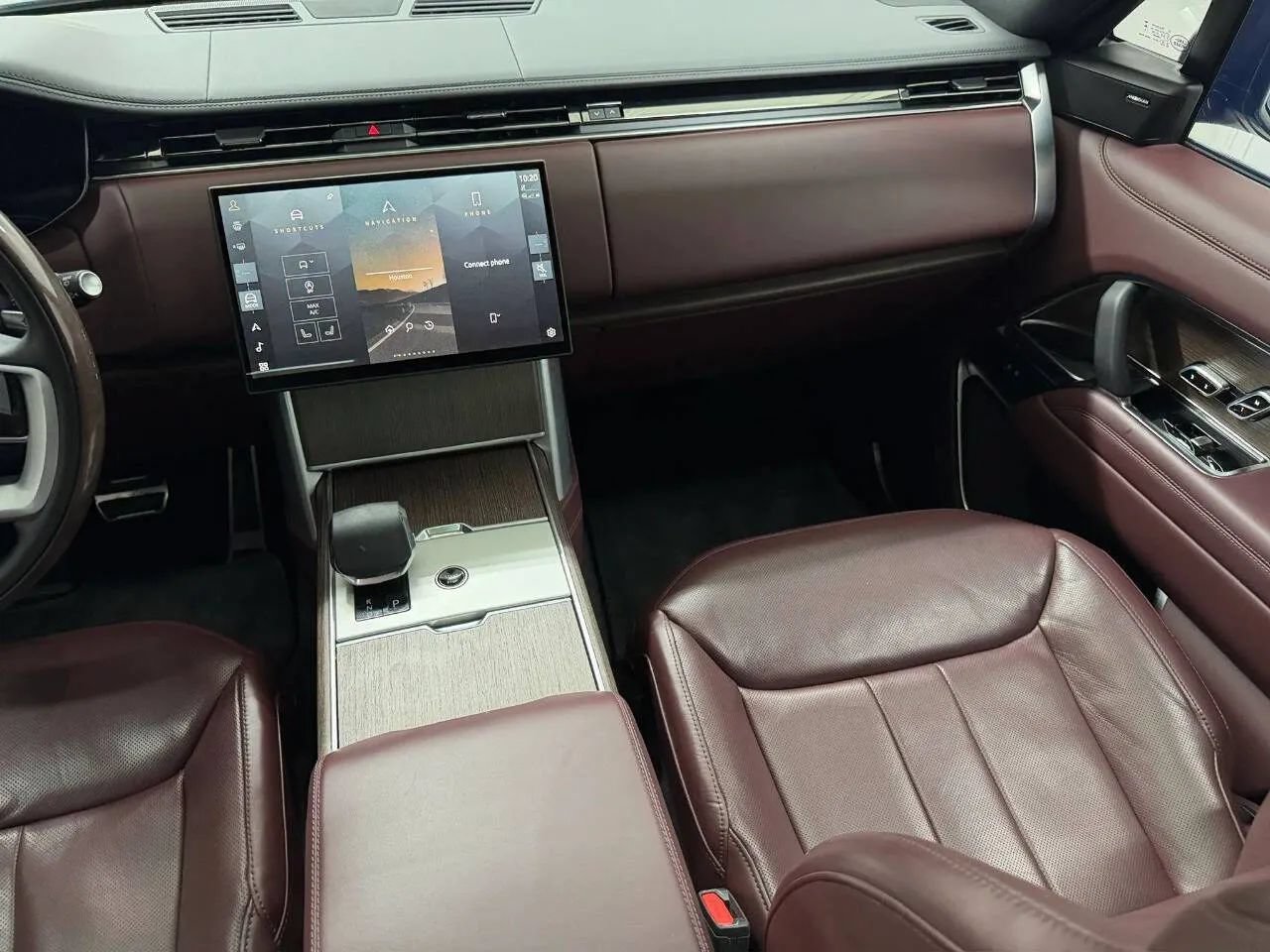 Used 2024 Land Rover Range Rover SE AWD/4WD image 31