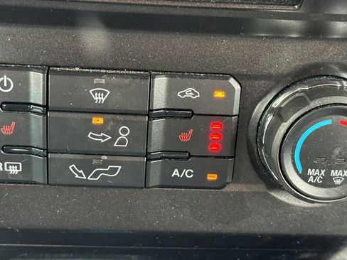 Used 2018 Ford F150 XLT w/ Equipment Group 302A Luxury image 22