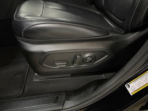 Used 2021 Jeep Grand Cherokee L Limited AWD/4WD image 44