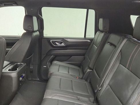 Used 2023 Chevrolet Suburban RST AWD/4WD image 19