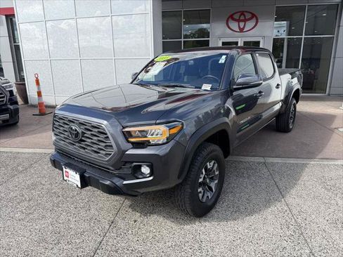 Certified 2023 Toyota Tacoma TRD Off-Road AWD/4WD image 2