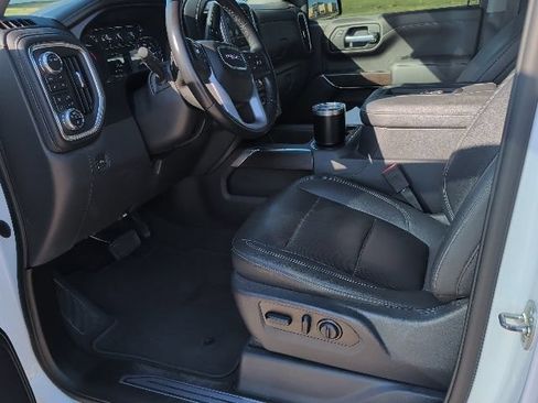 Used 2021 GMC Sierra 1500 SLT w/ SLT Premium Package AWD/4WD image 16