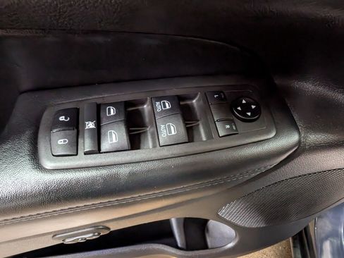 Used 2021 Jeep Grand Cherokee Limited w/ Trailer Tow Group IV image 12