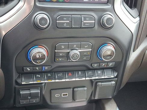 Used 2019 Chevrolet Silverado 1500 LTZ w/ LTZ Plus Package image 16