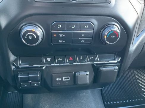 Certified 2022 Chevrolet Silverado 2500 Custom w/ Custom Value Package image 15