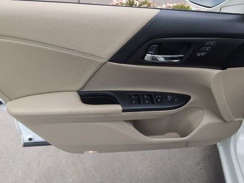 Used 2014 Honda Accord EX-L image 10