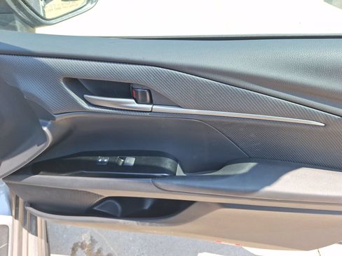 Used 2026 Toyota Camry SE FWD image 34