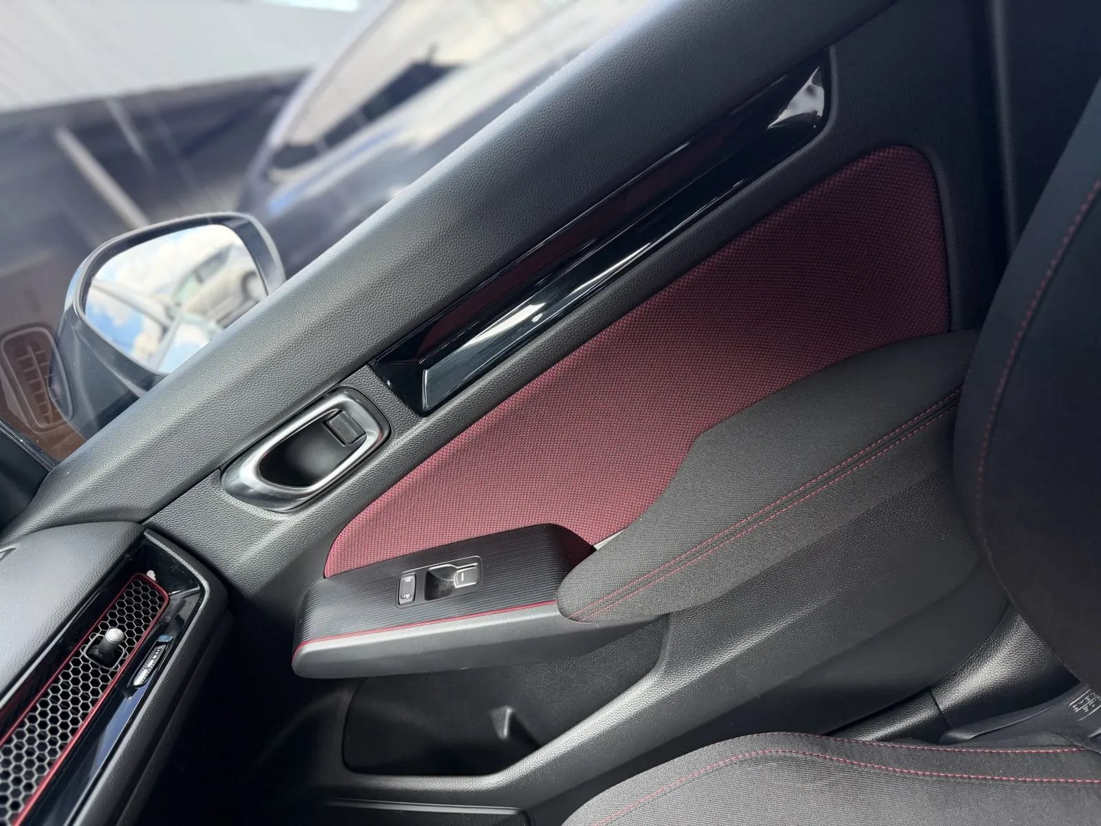 Used 2026 Honda Civic Si image 37