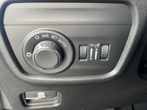 New 2025 Jeep Grand Cherokee L Laredo w/ Luxury Tech Group I image 27