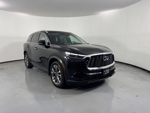 Used 2023 INFINITI QX60 Luxe w/ Cargo Package AWD/4WD image 4