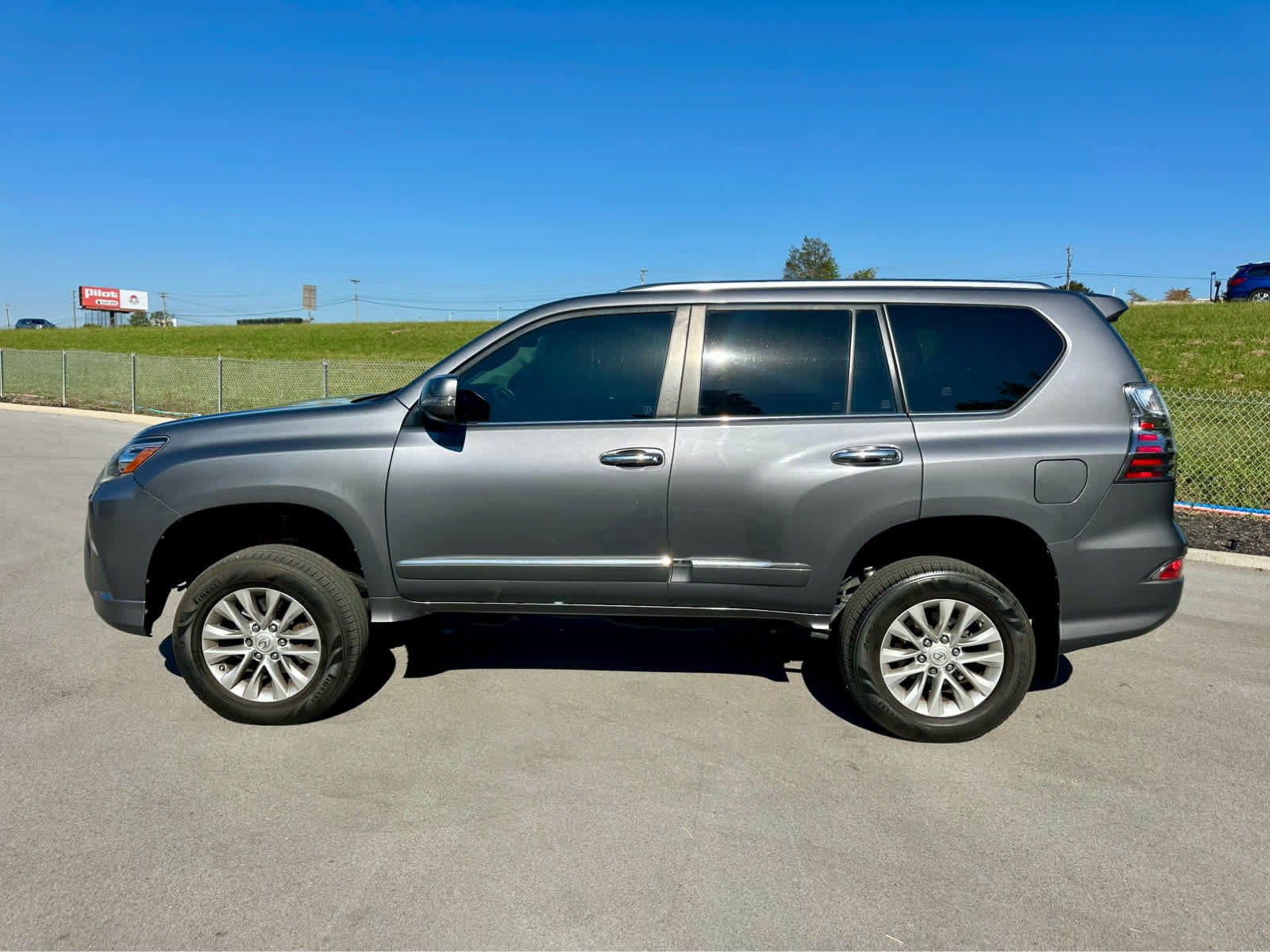 Used 2019 Lexus GX 460 Premium AWD/4WD image 8