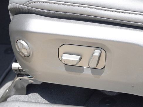 New 2025 Jeep Gladiator Rubicon w/ Convenience Group image 18