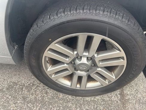 Used 2013 Toyota 4Runner Limited image 8