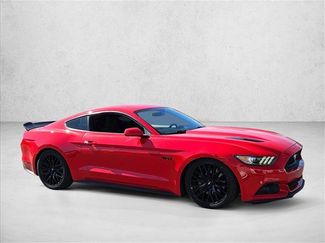 Used 2017 Ford Mustang GT video 3