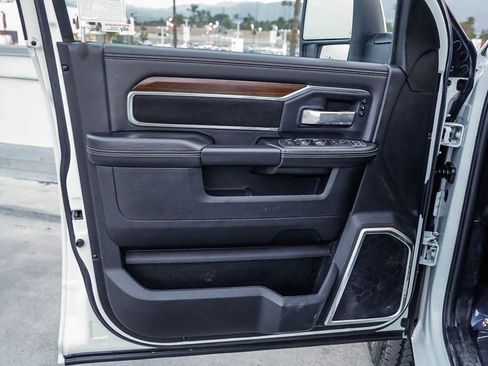 Used 2024 RAM 2500 Laramie AWD/4WD image 24