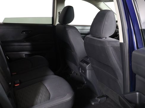 Used 2024 Nissan Pathfinder SV image 28