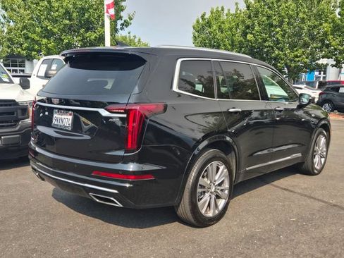Used 2023 Cadillac XT6 Premium Luxury AWD/4WD image 4