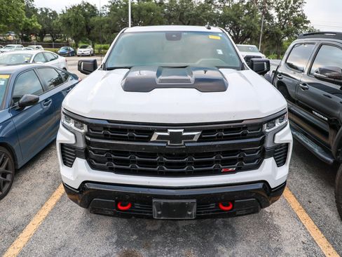 Used 2025 Chevrolet Silverado 1500 LT Trail Boss w/ LT Trail Boss Premium Package AWD/4WD image 5
