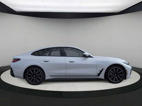 Certified 2022 BMW i4 eDrive40 w/ M Sport Package RWD image 9