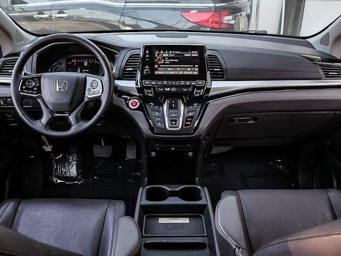 Used 2020 Honda Odyssey Elite image 27