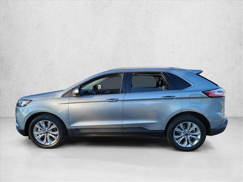 Used 2024 Ford Edge Titanium image 9