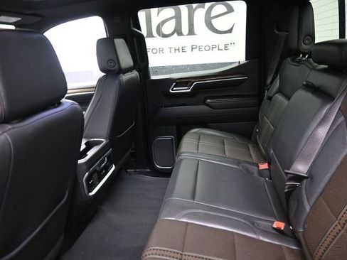 Used 2024 Chevrolet Silverado 1500 High Country w/ Midnight Edition image 22