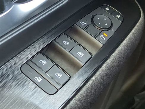 Certified 2026 Nissan Kicks SV FWD image 22