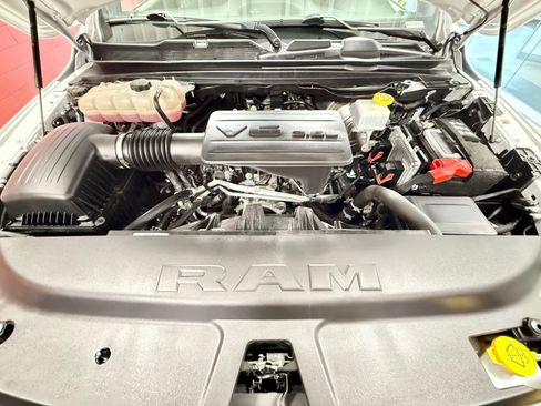Certified 2022 RAM 1500 Big Horn AWD/4WD image 13