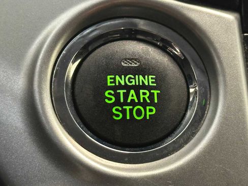 Used 2013 Toyota Land Cruiser AWD/4WD image 36