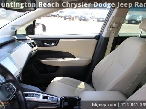Used 2018 Honda Clarity Touring image 36