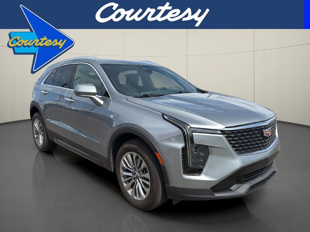 Used 2024 Cadillac XT4 Premium Luxury FWD image 1