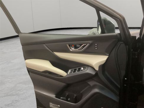 Used 2023 Subaru Ascent Limited w/ Technology Package AWD/4WD image 23