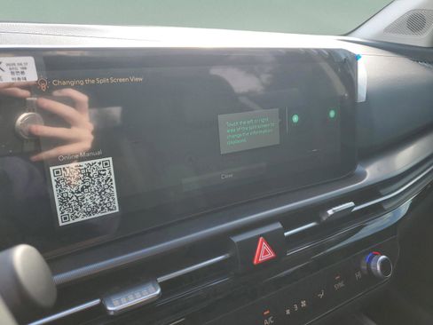 New 2026 Kia Sportage SX FWD image 15