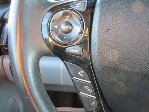 Used 2016 Honda Accord EX-L image 17