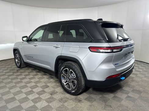 Used 2022 Jeep Grand Cherokee Trailhawk image 5