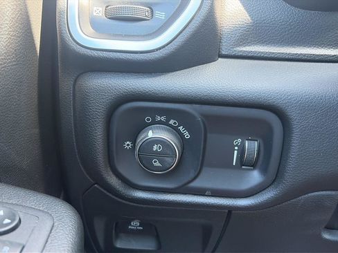 Used 2023 RAM 1500 Big Horn AWD/4WD image 15