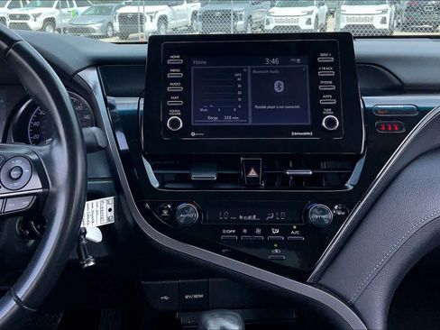 Used 2024 Toyota Camry SE FWD image 7