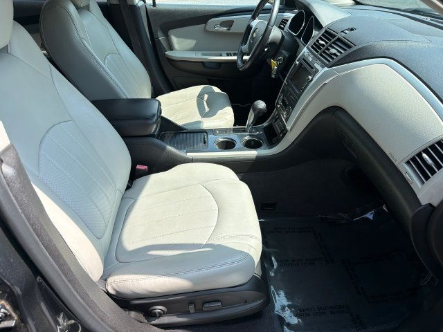 Used 2012 Chevrolet Traverse LTZ FWD image 14