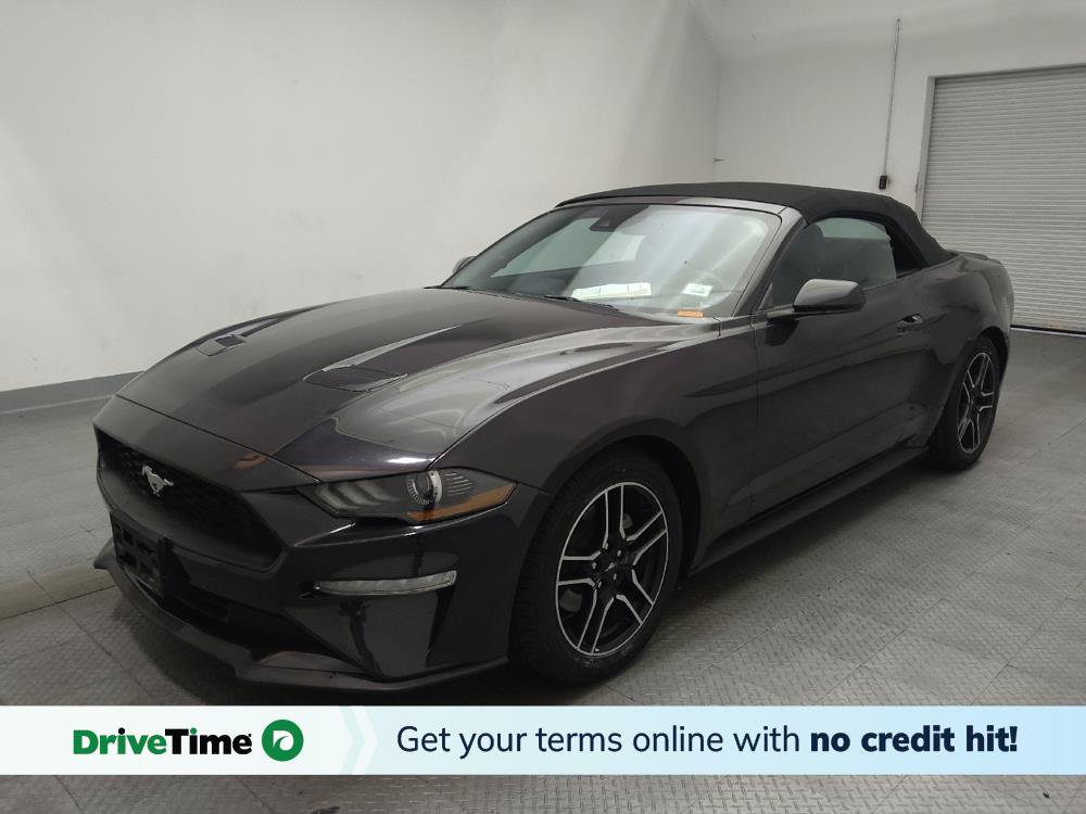 Used 2022 Ford Mustang Premium RWD image 1