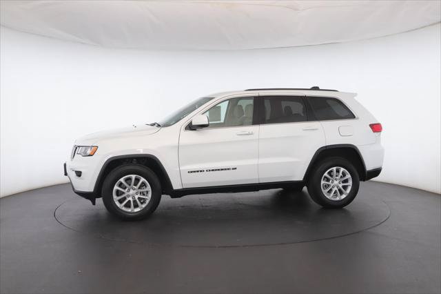 Certified 2022 Jeep Grand Cherokee Laredo E AWD/4WD image 39