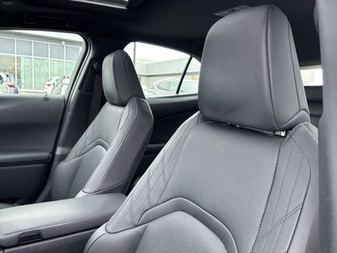 Used 2023 Lexus UX 250h AWD w/ Premium Package image 24