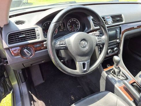 Used 2012 Volkswagen Passat 2.5 SEL FWD image 15