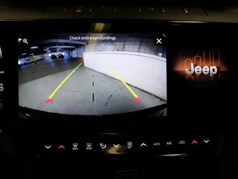 New 2026 Jeep Grand Cherokee Altitude AWD/4WD image 17