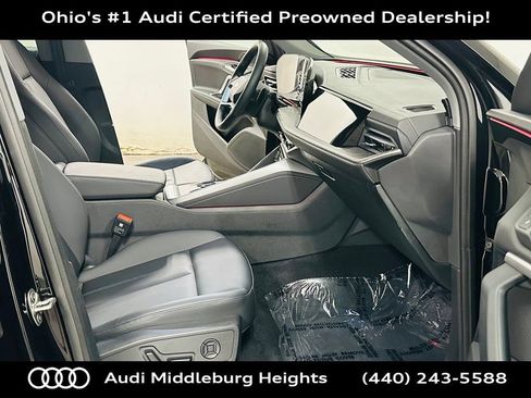 Certified 2025 Audi Q5 Premium w/ Convenience Package AWD/4WD image 9