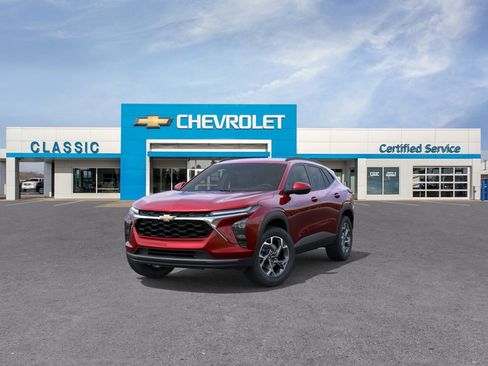 New 2026 Chevrolet Trax LT w/ Driver Confidence Package FWD image 10