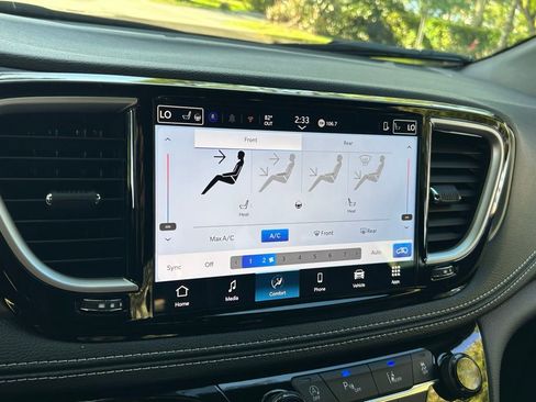 New 2026 Chrysler Pacifica Select w/ S Appearance Package image 19