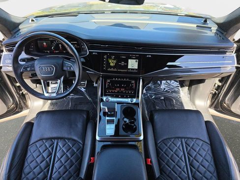 Used 2021 Audi SQ8 Prestige w/ Prestige Package AWD/4WD image 10