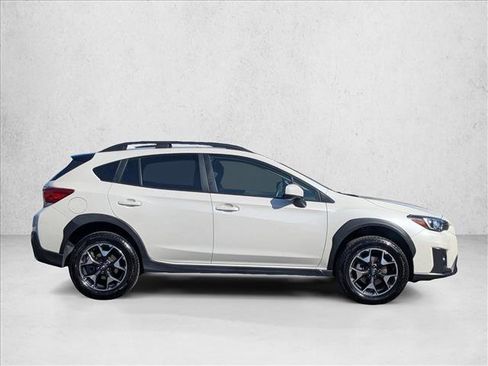 Used 2019 Subaru Crosstrek 2.0i Premium w/ Eyesight System image 4