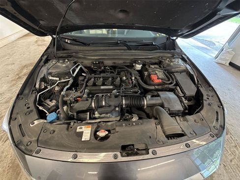 Used 2020 Honda Accord EX image 18