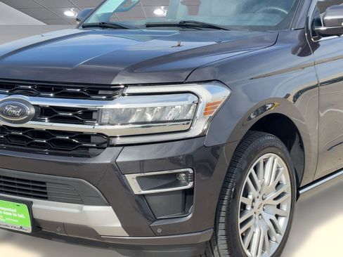 Used 2024 Ford Expedition Limited image 22